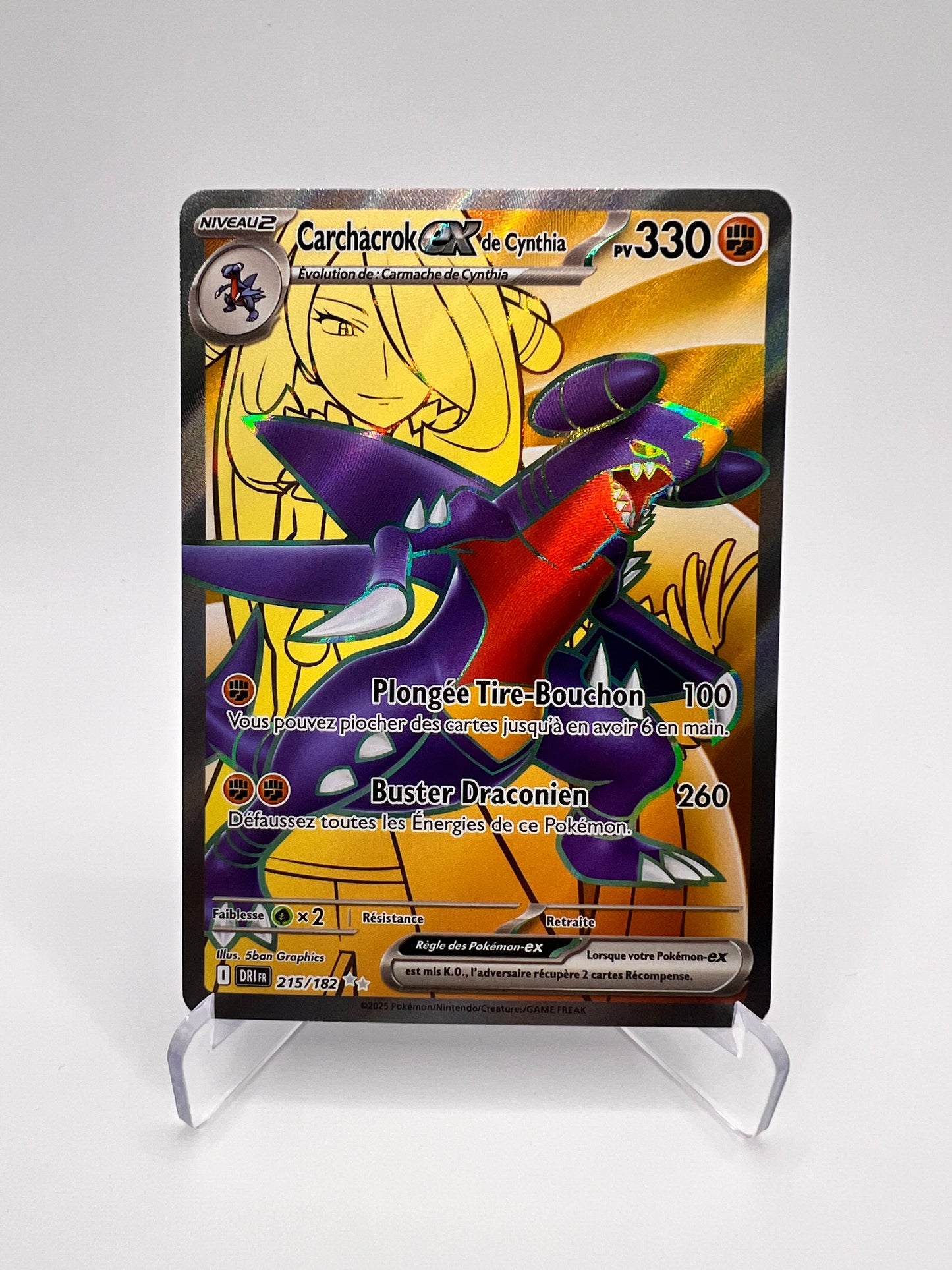 Carchackroc de Cynthia 215/182