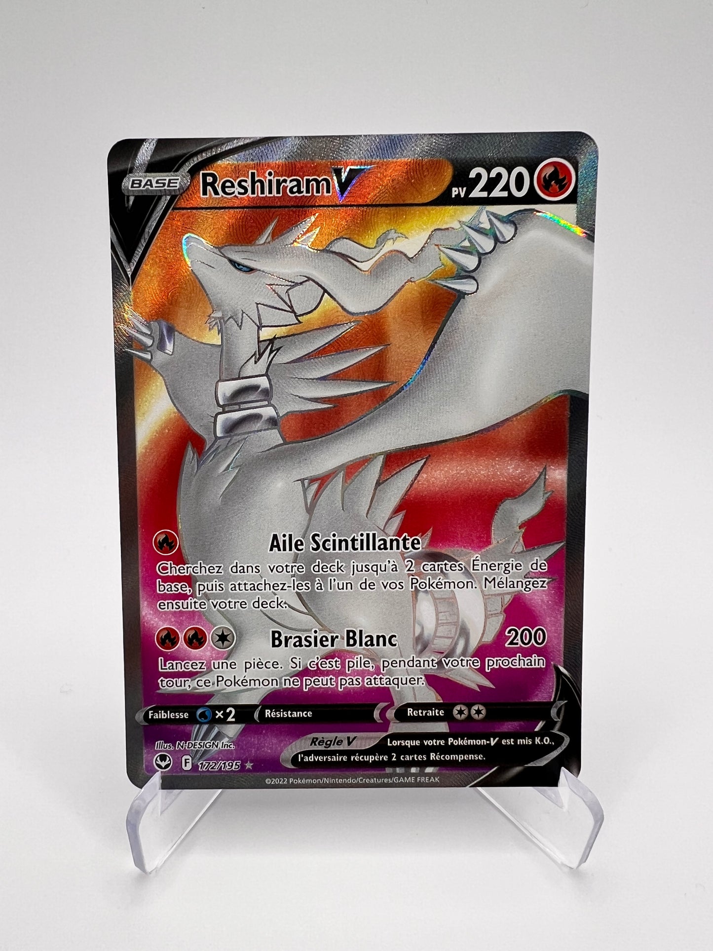 Reshiram V 172/195 Pikadi Collect