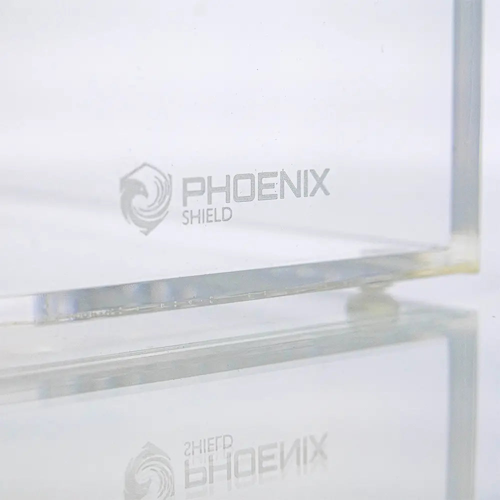 Présentoir en acrylique transparent pour cartes Pokémon – Boîtier magnétique UV 98 %