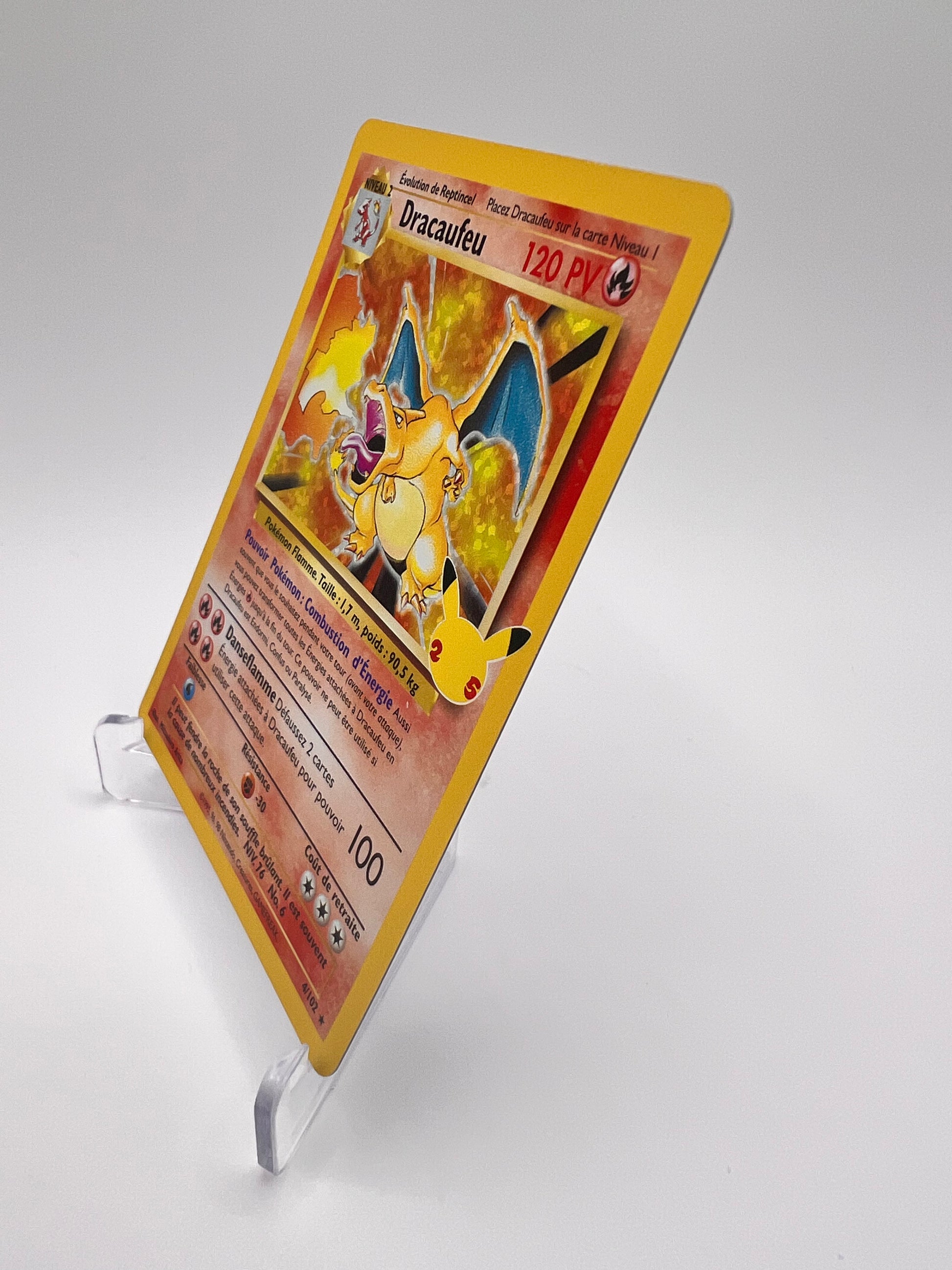 Dracaufeu 4/102 Célébrations Pikadi Collect