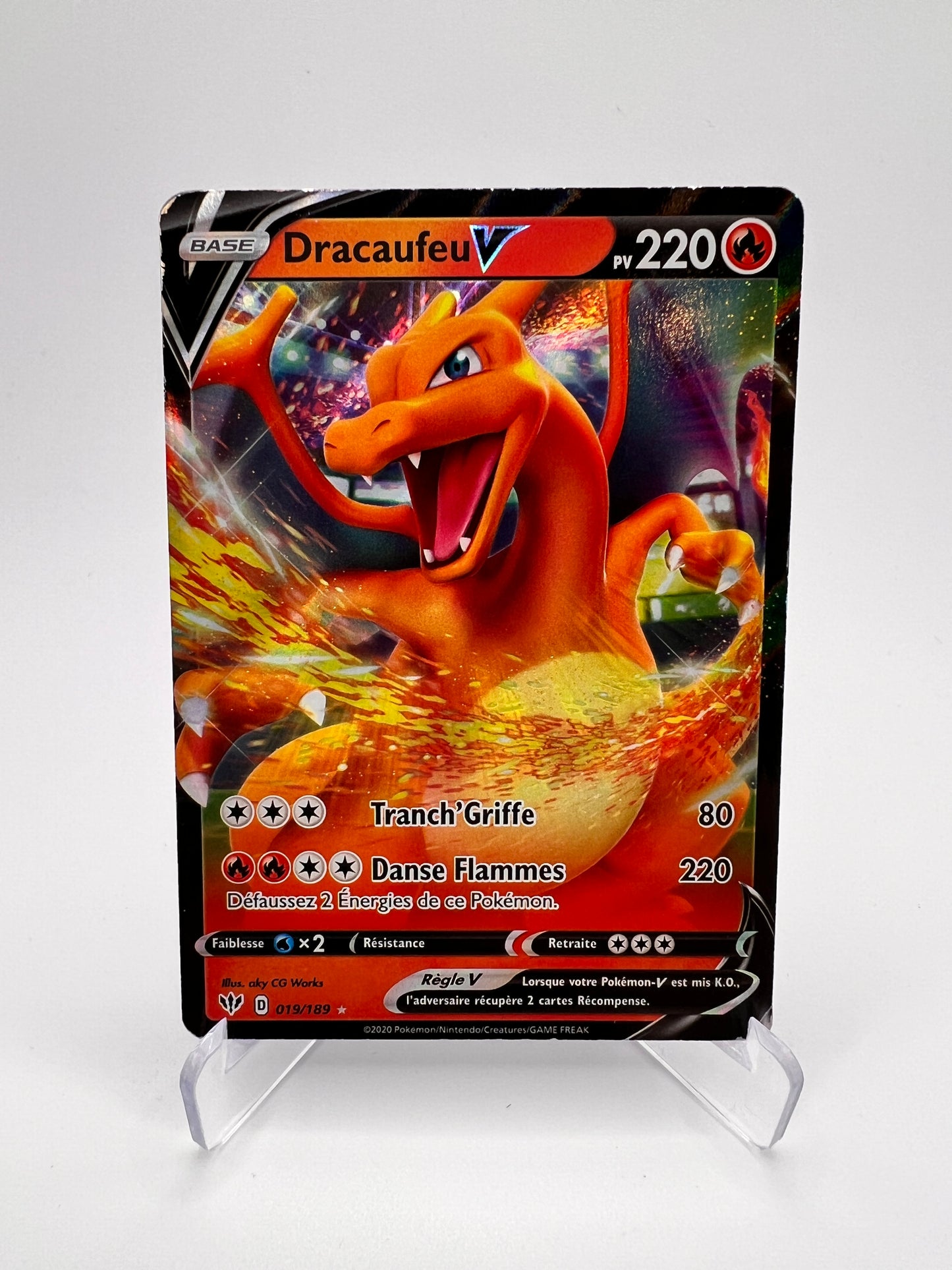 Dracaufeu V 019/189 – Tenebres Embrasees | Pikadi-Collect