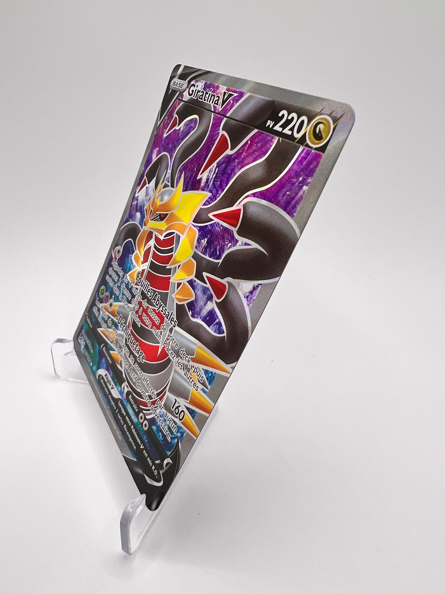 Giratina V 185/196