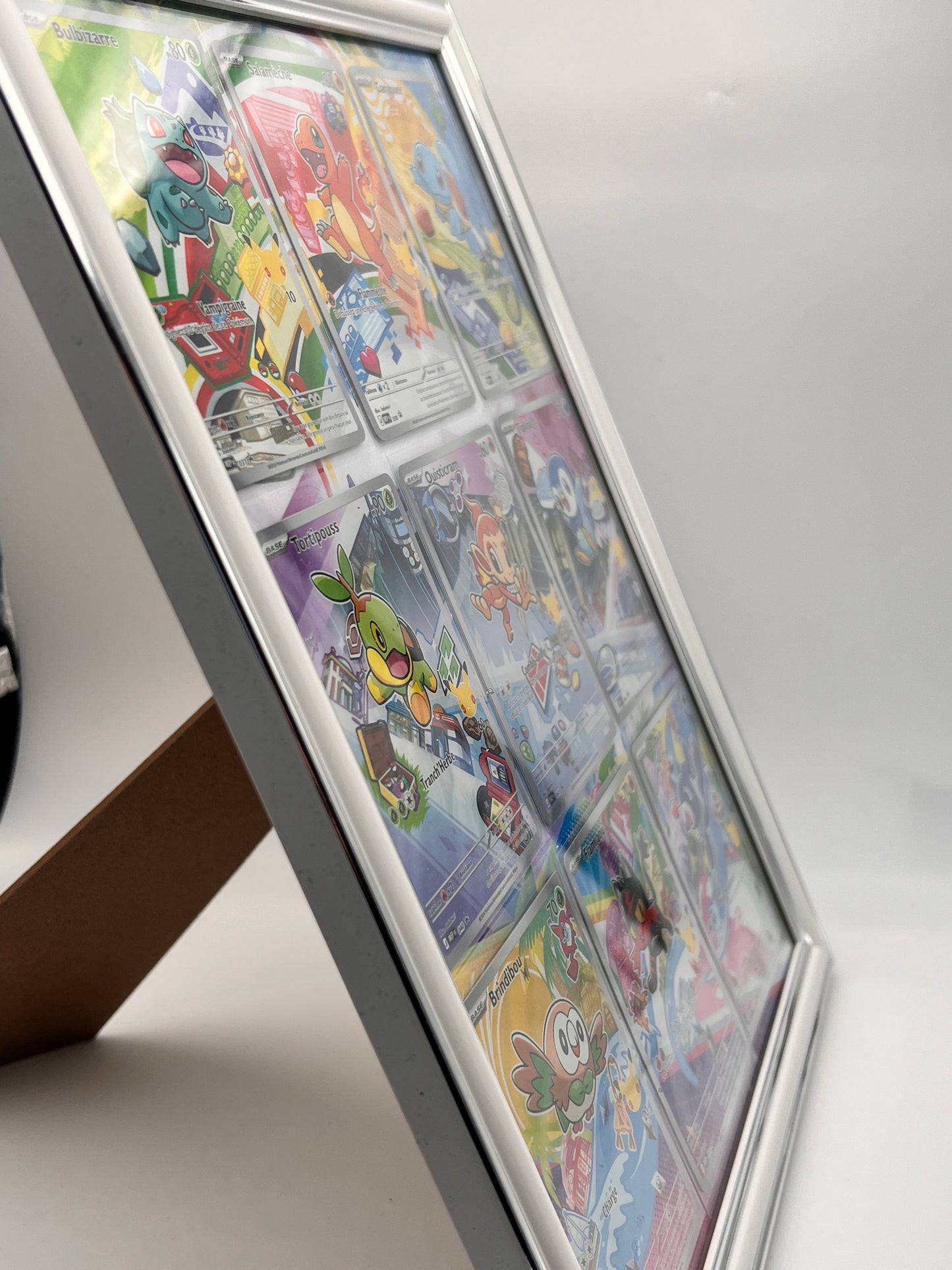 Starter Pokémon First Partner – Set Complet 9 Cartes Promo Illustration Rare – Kanto Sinnoh Alola – Encadré Noir ou Blanc – NM – Carte Pokémon