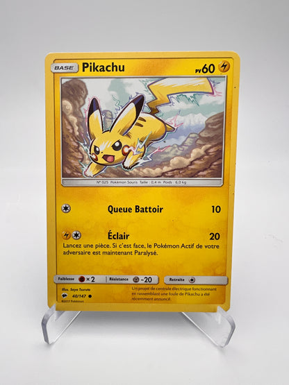 Pikachu 40/147 – Ombres Ardentes – Commune – NM – Carte Pokémon