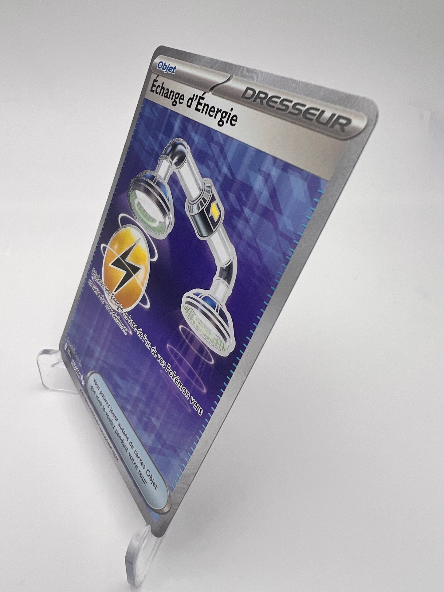 Échange d'Énergie 107/084 – Ultra Rare – Nuit Noire – Near Mint – Carte Pokémon