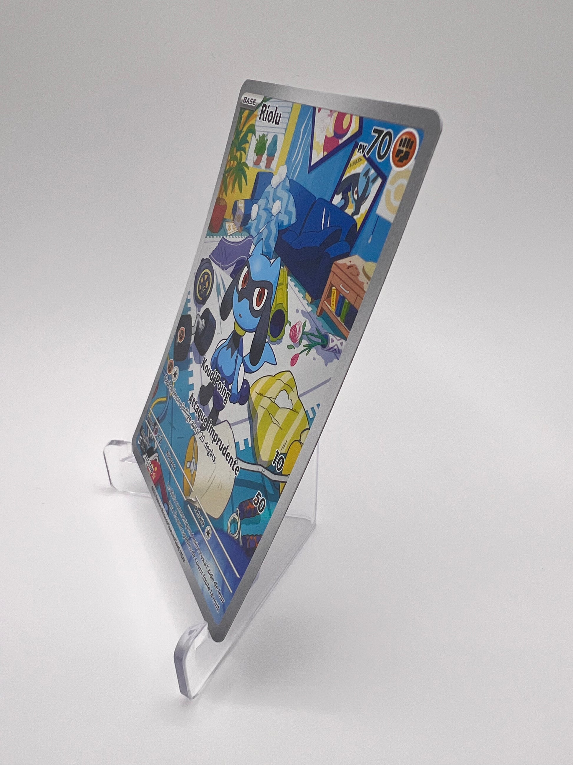 Riolu 215/198 Pikadi Collect